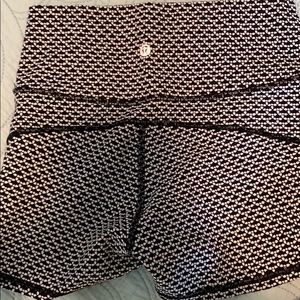 Lululemon boogy short
